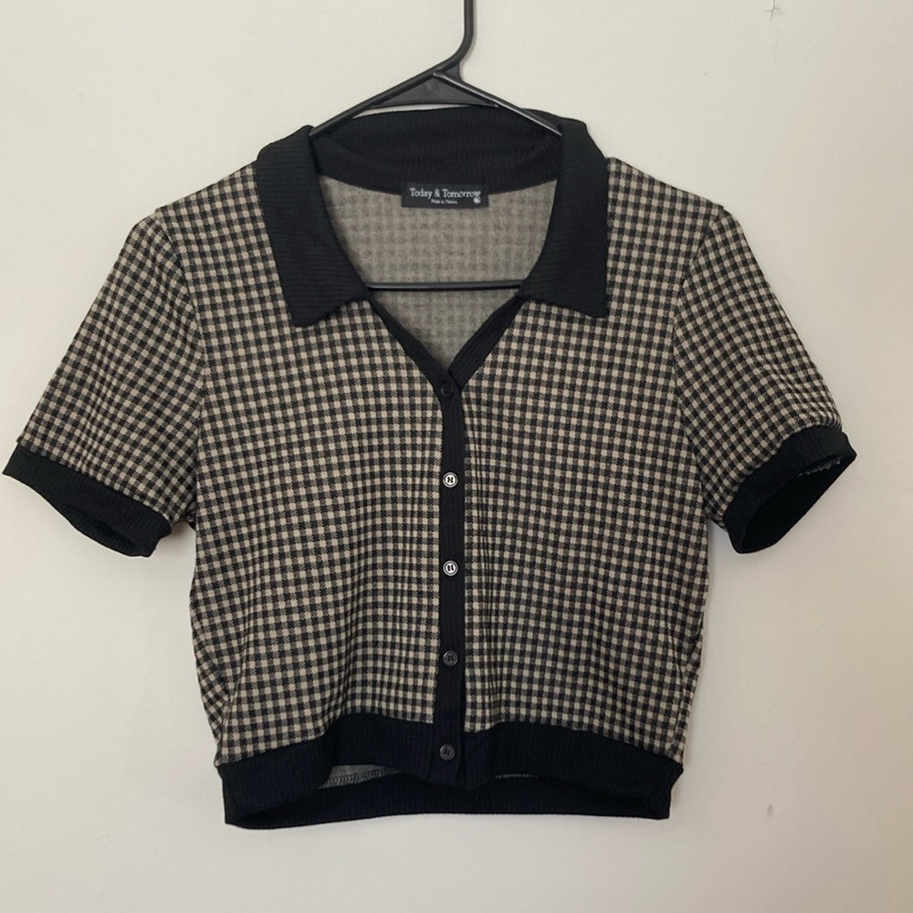 Today & Tomorrow printed cropped button up